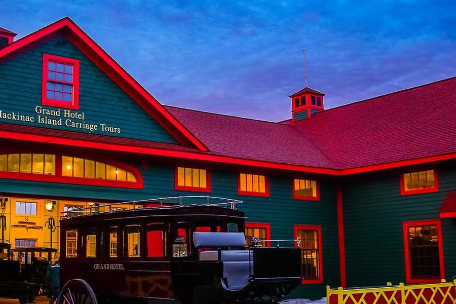 Interactive horse stall display
